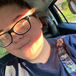 Meet your Posher, Adrianna